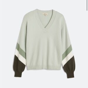Elegant V-Neck Sweater - Mint and Olive
